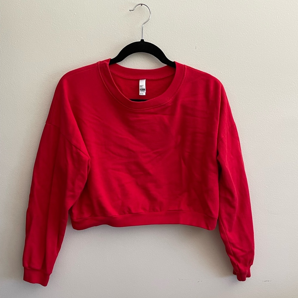 Cropped fleece top